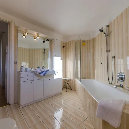Altido Marvellous Penthouse In Appartamento Rapallo